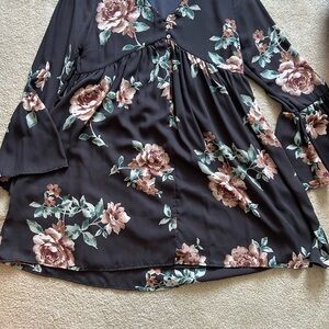 Floral V-Neck Babydoll Tunic - Black with Blush Roses